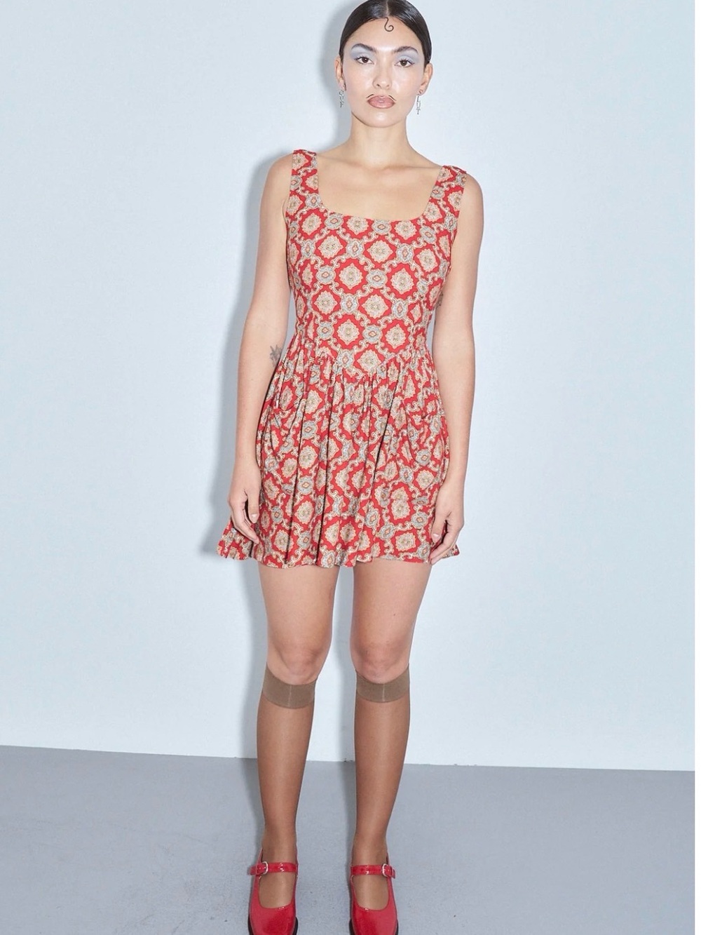 Fashion Brand Company Trad Mistress Soft Linen Mini Dress Fancy Red Couch Medium